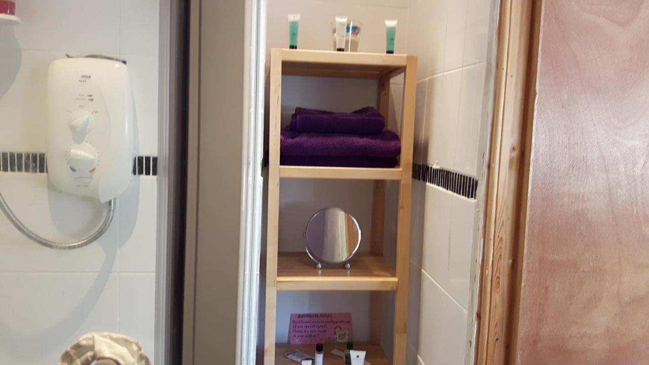 The Stables,Kirkmichael Bed and Breakfast Blairgowrie and Rattray Exteriör bild